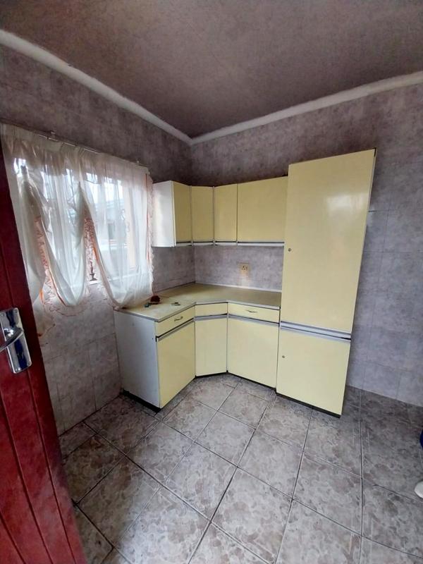 To Let 2 Bedroom Property for Rent in Meadowlands West Gauteng