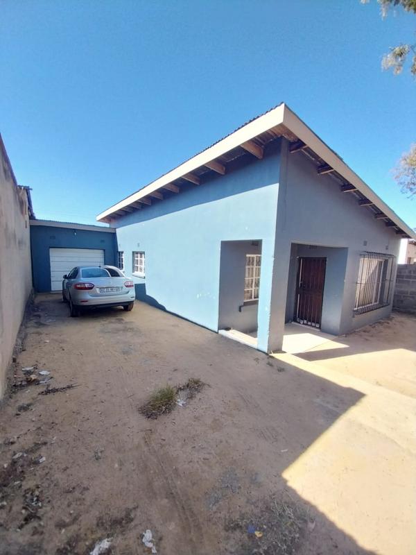 To Let 3 Bedroom Property for Rent in Mofolo Gauteng