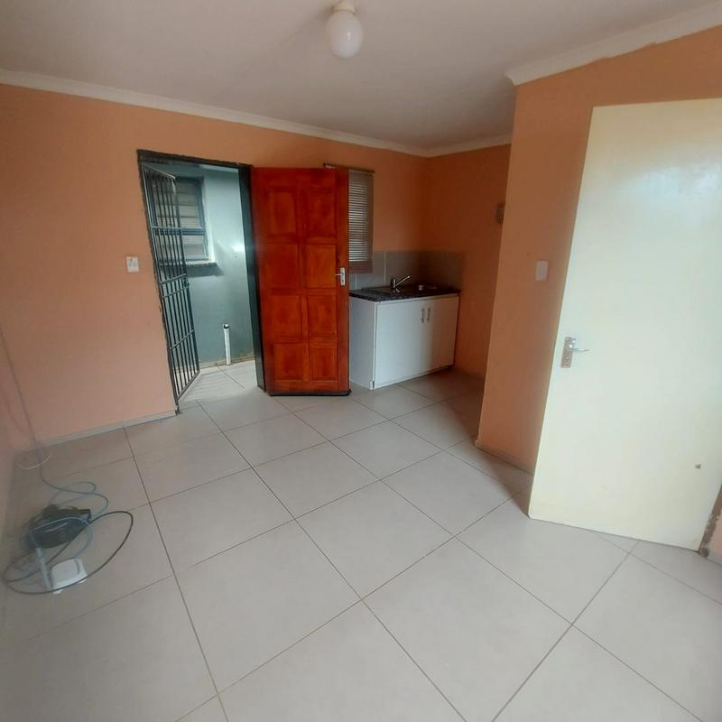 To Let 0 Bedroom Property for Rent in Protea Glen Gauteng