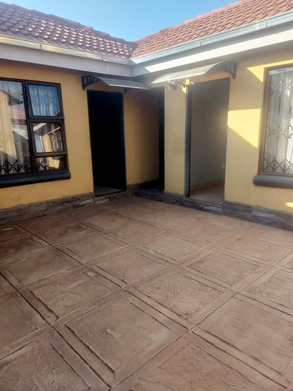 To Let 0 Bedroom Property for Rent in Protea Glen Gauteng