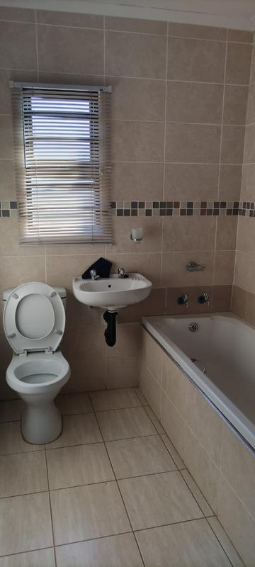 To Let 3 Bedroom Property for Rent in Protea Glen Gauteng