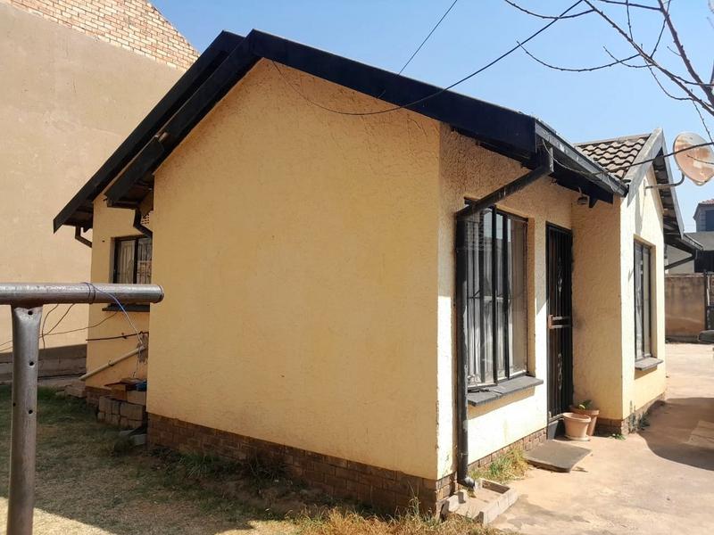 To Let 3 Bedroom Property for Rent in Riverlea Gauteng