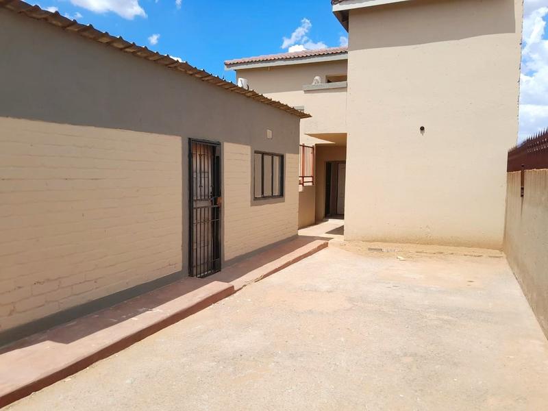 To Let 0 Bedroom Property for Rent in Tshepisong Gauteng