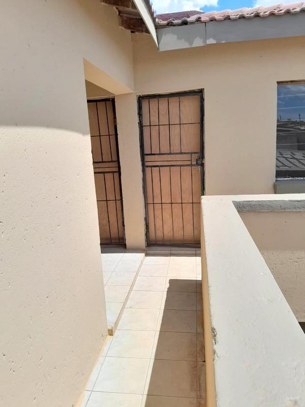 To Let 0 Bedroom Property for Rent in Tshepisong Gauteng