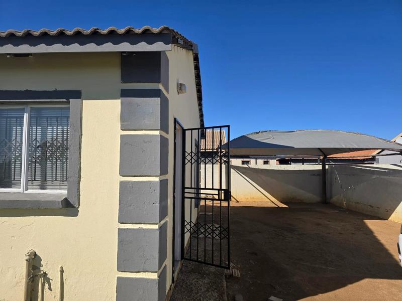 To Let 2 Bedroom Property for Rent in Windmill Park Gauteng