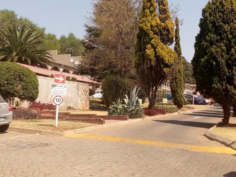 1 Bedroom Property for Sale in Albertville Gauteng