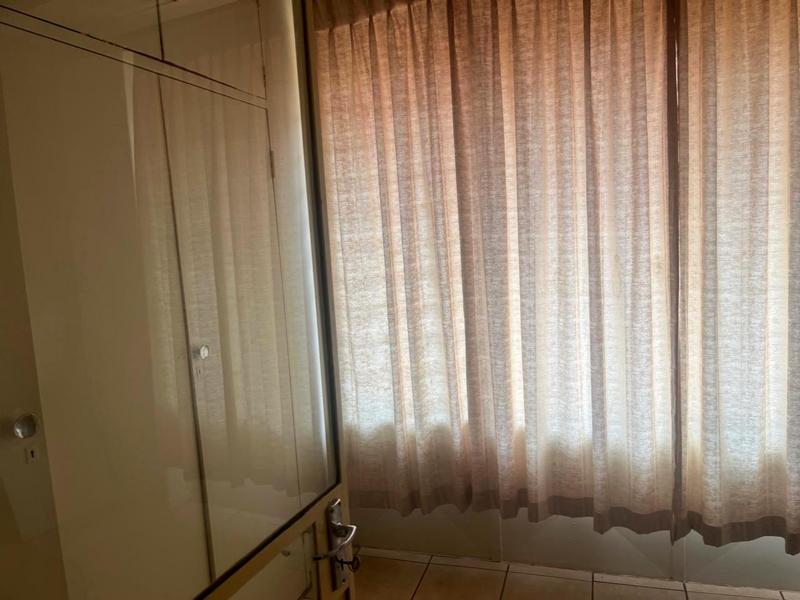 1 Bedroom Property for Sale in Bertrams Gauteng