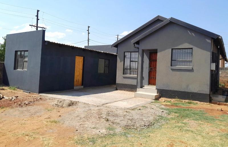 2 Bedroom Property for Sale in Bram Fischerville Gauteng