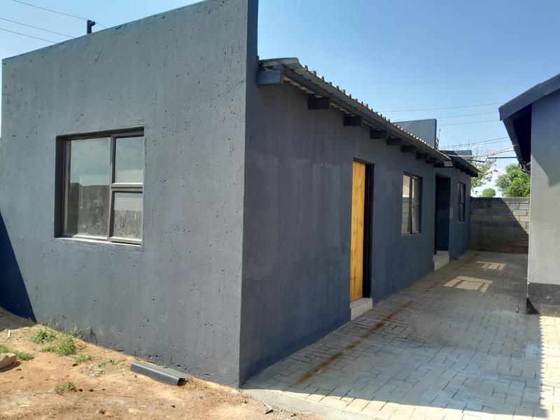 2 Bedroom Property for Sale in Bram Fischerville Gauteng