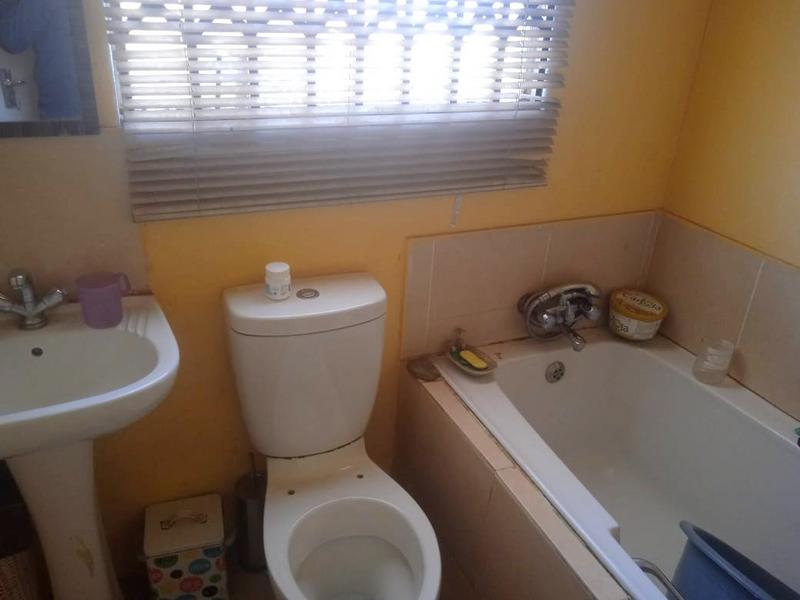 2 Bedroom Property for Sale in Bram Fischerville Gauteng