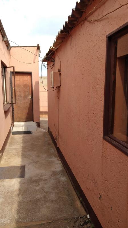 2 Bedroom Property for Sale in Bram Fischerville Gauteng