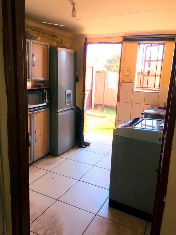 2 Bedroom Property for Sale in Bram Fischerville Gauteng