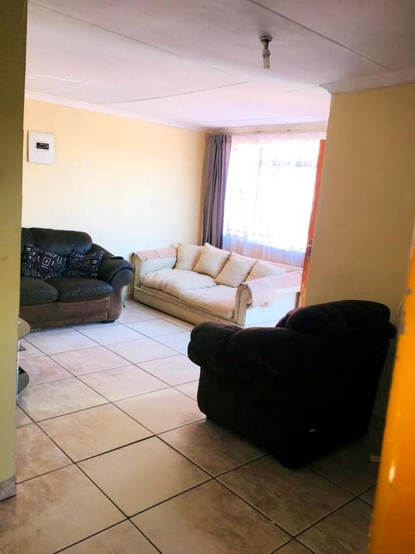 2 Bedroom Property for Sale in Bram Fischerville Gauteng