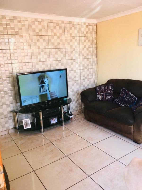 2 Bedroom Property for Sale in Bram Fischerville Gauteng