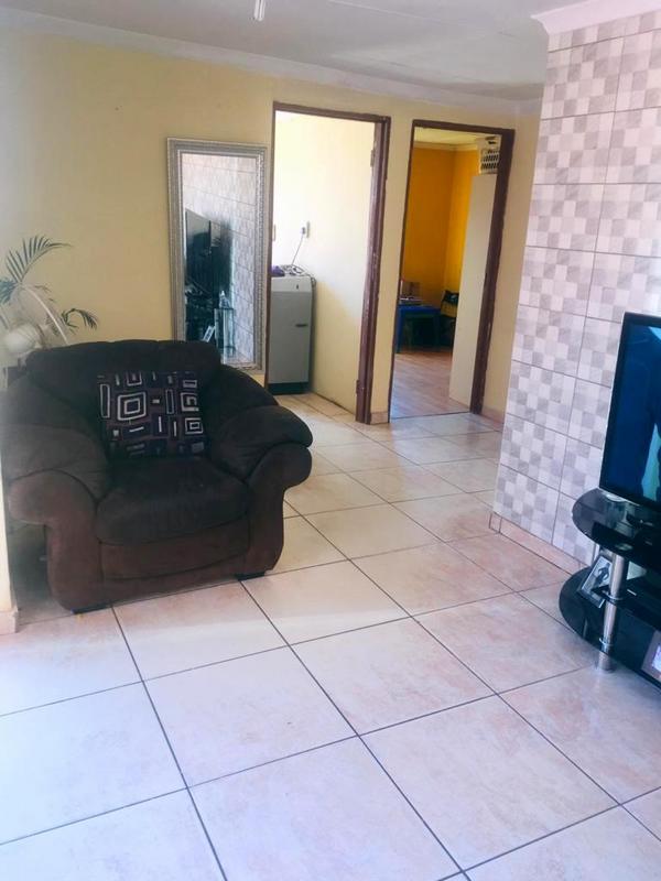 2 Bedroom Property for Sale in Bram Fischerville Gauteng