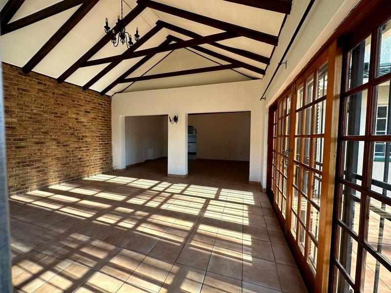 3 Bedroom Property for Sale in Breaunanda Gauteng