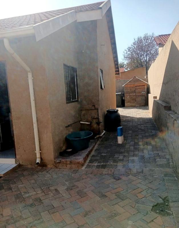 3 Bedroom Property for Sale in Cosmo City Gauteng