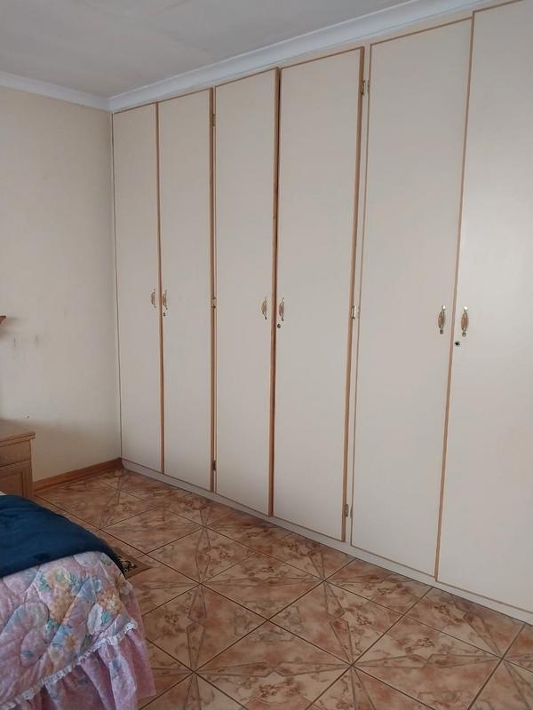 4 Bedroom Property for Sale in Dobsonville Gauteng