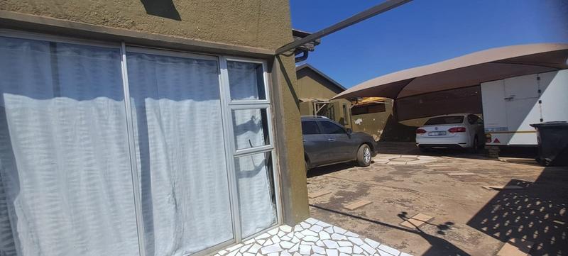 3 Bedroom Property for Sale in Dobsonville Gauteng