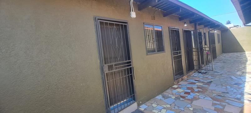 3 Bedroom Property for Sale in Dobsonville Gauteng