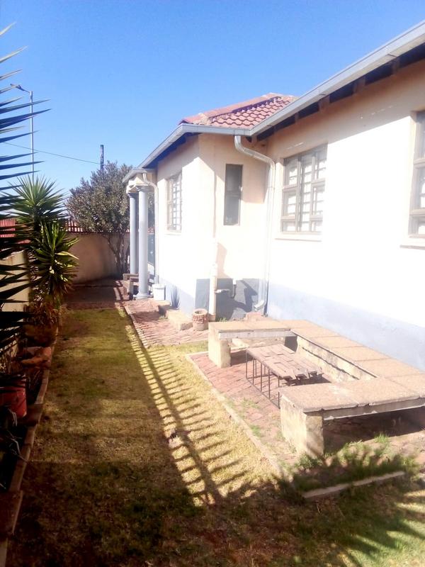 3 Bedroom Property for Sale in Dobsonville Gardens Gauteng