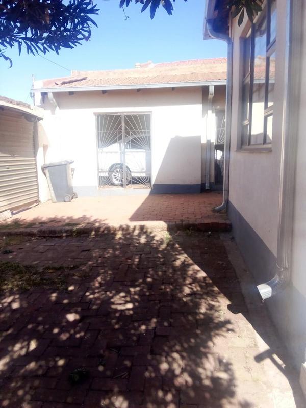 3 Bedroom Property for Sale in Dobsonville Gardens Gauteng