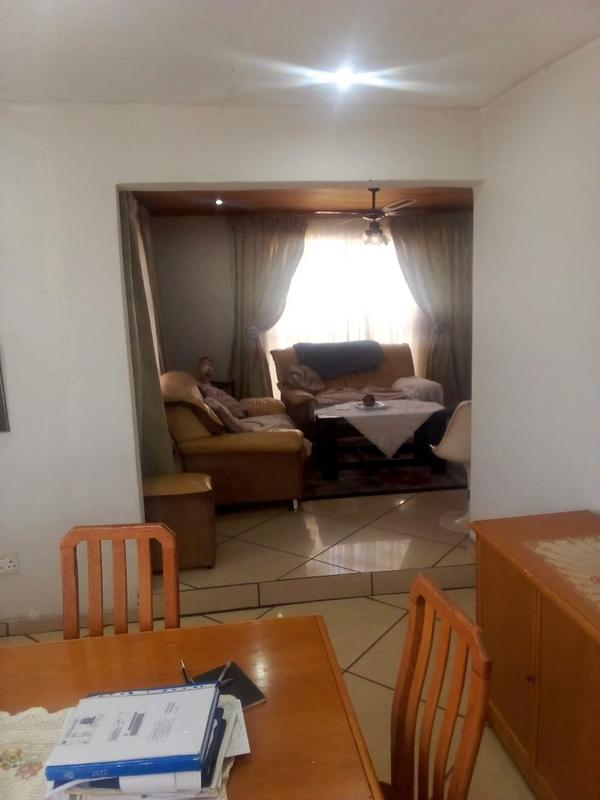 3 Bedroom Property for Sale in Dobsonville Gardens Gauteng