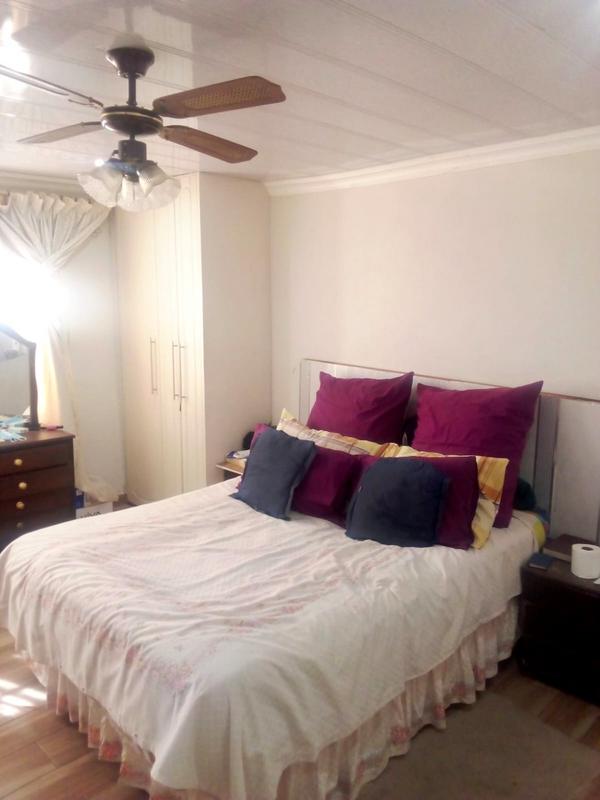 3 Bedroom Property for Sale in Dobsonville Gardens Gauteng