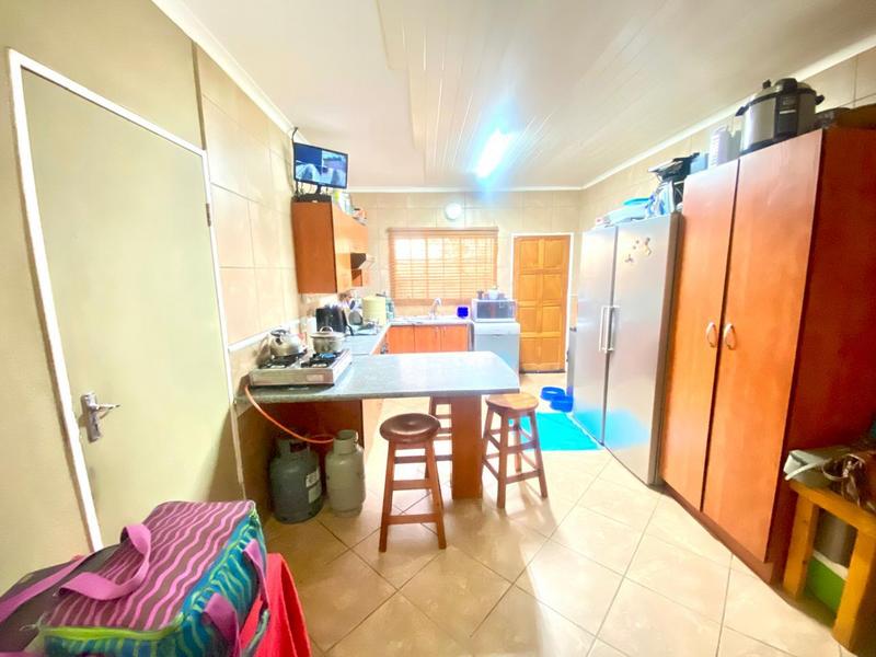 2 Bedroom Property for Sale in Eike Park Gauteng