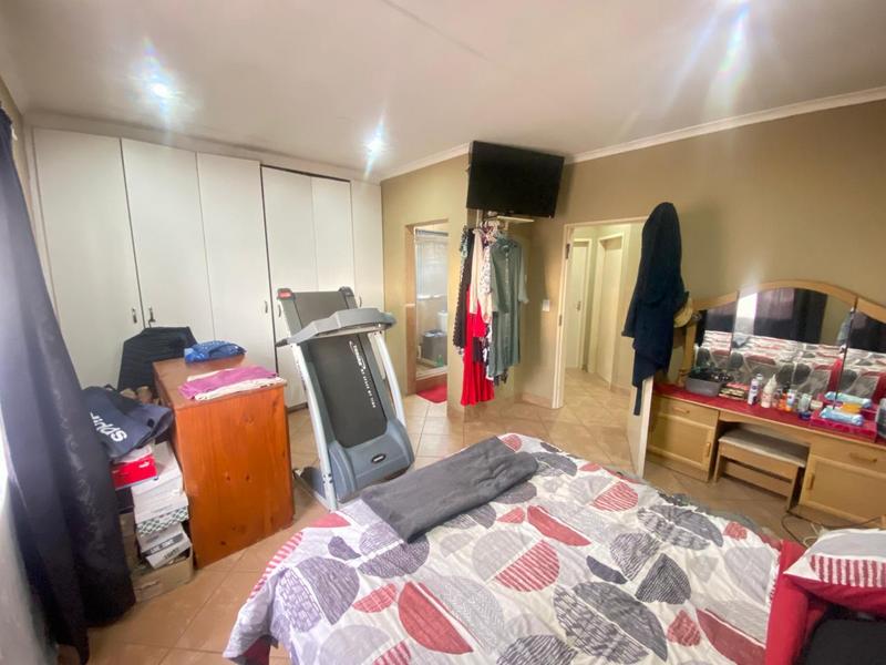 2 Bedroom Property for Sale in Eike Park Gauteng