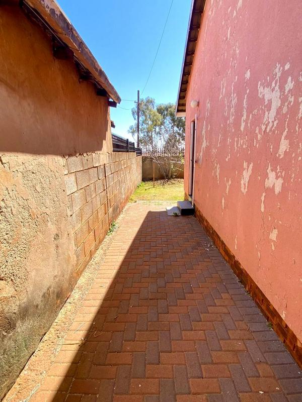 4 Bedroom Property for Sale in Ennerdale Gauteng