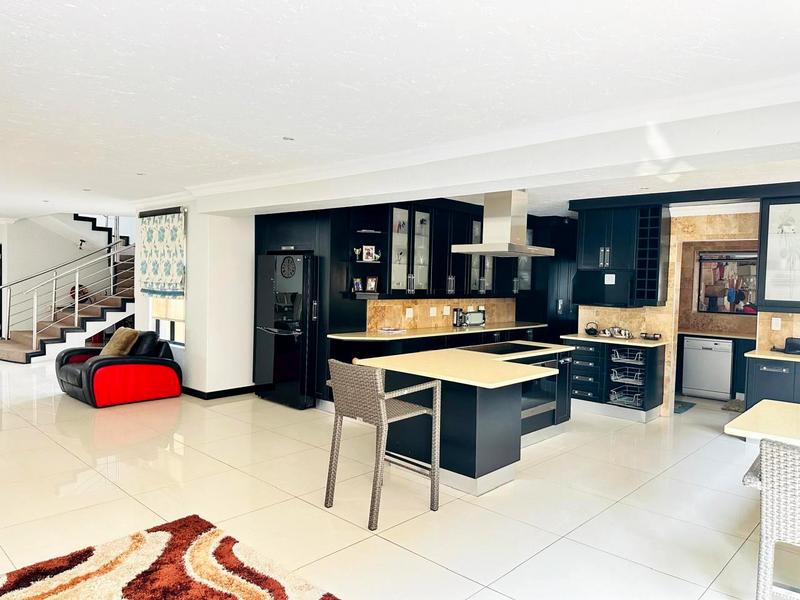 4 Bedroom Property for Sale in Featherbrooke Estate Gauteng