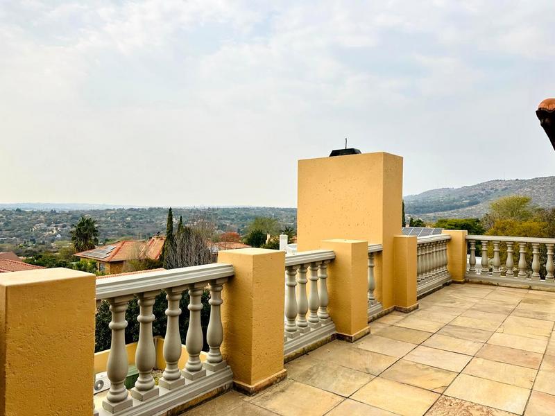 4 Bedroom Property for Sale in Featherbrooke Estate Gauteng