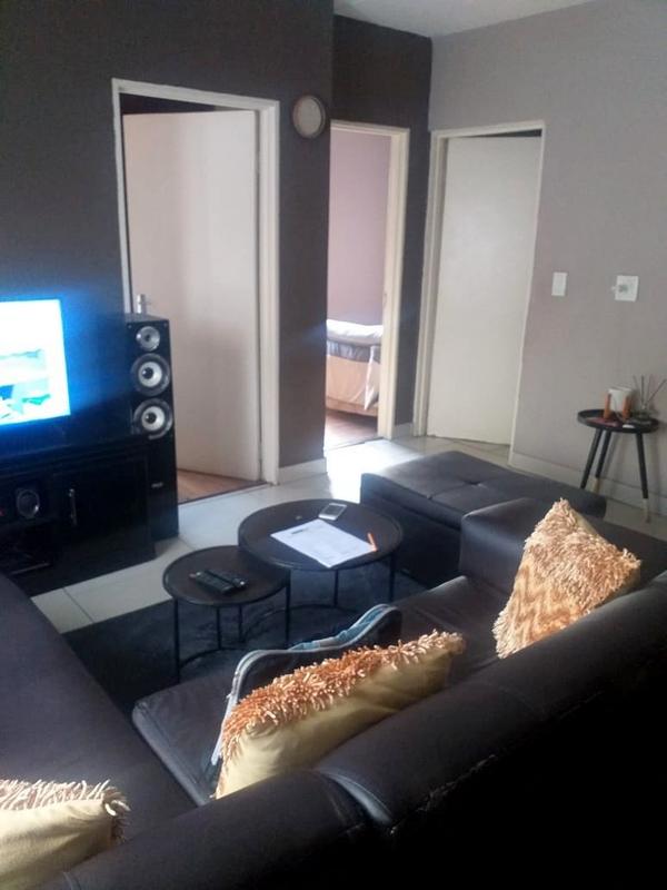 2 Bedroom Property for Sale in Fleurhof Gauteng