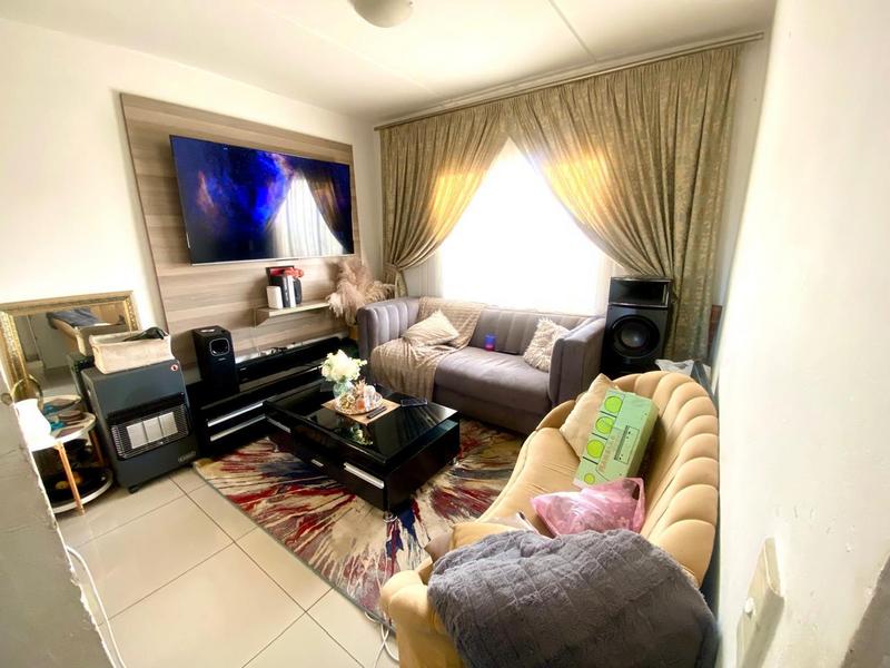 2 Bedroom Property for Sale in Fleurhof Gauteng