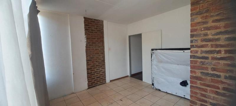 2 Bedroom Property for Sale in Florida Gauteng