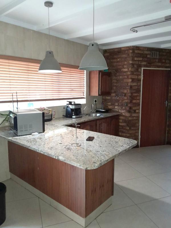 5 Bedroom Property for Sale in Florida Hills Gauteng