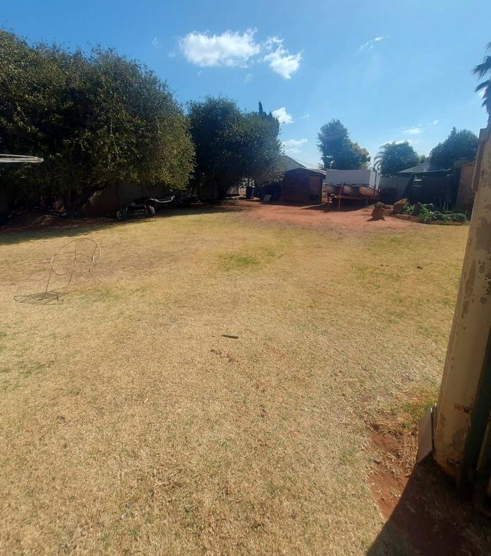 2 Bedroom Property for Sale in Horison Gauteng