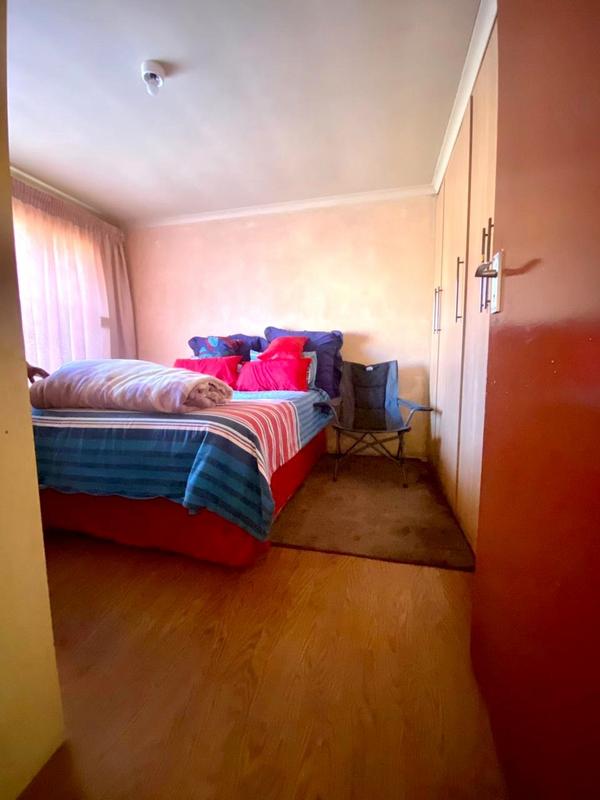 2 Bedroom Property for Sale in Kagiso Gauteng