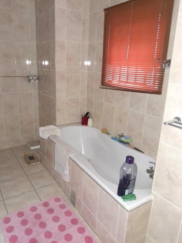 4 Bedroom Property for Sale in Kagiso Gauteng