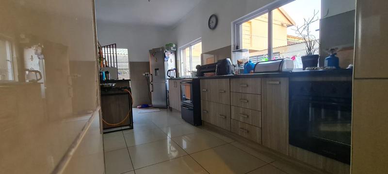 3 Bedroom Property for Sale in Kenmare Gauteng