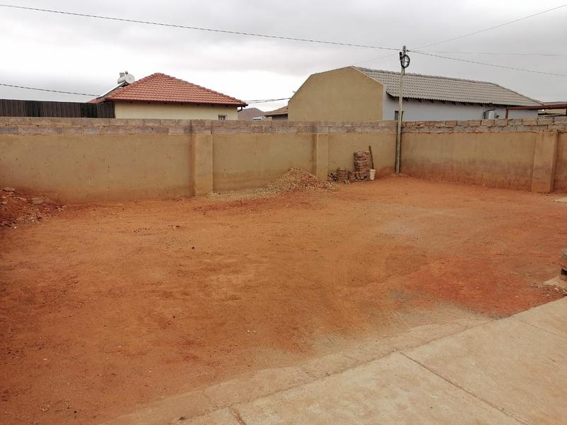 2 Bedroom Property for Sale in Lehae Gauteng