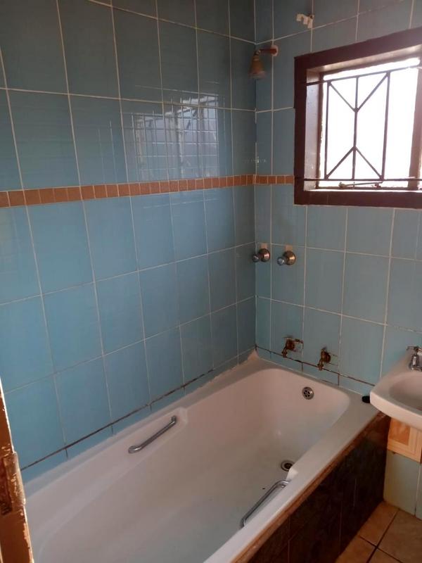 2 Bedroom Property for Sale in Lenasia South Gauteng