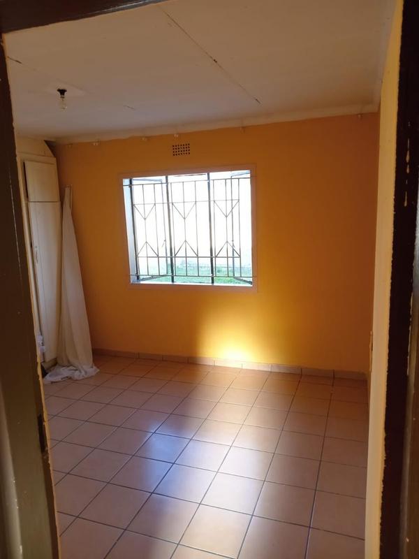 2 Bedroom Property for Sale in Lenasia South Gauteng