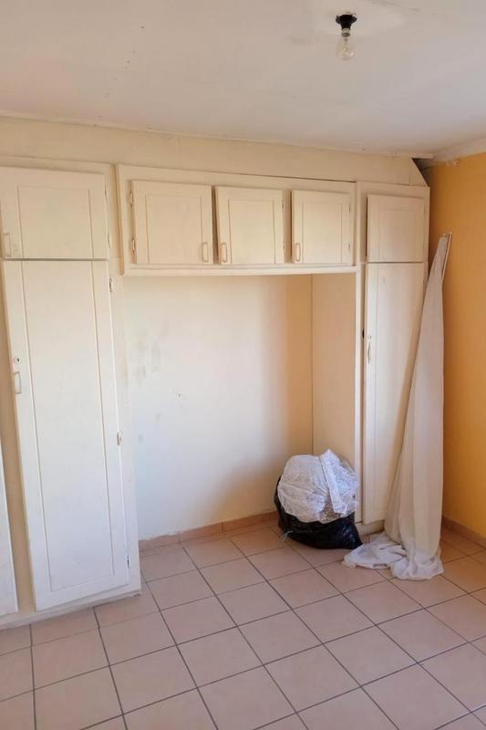 2 Bedroom Property for Sale in Lenasia South Gauteng