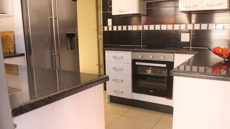 4 Bedroom Property for Sale in Lenasia South Gauteng