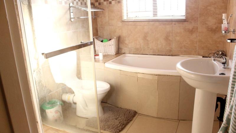 4 Bedroom Property for Sale in Lenasia South Gauteng