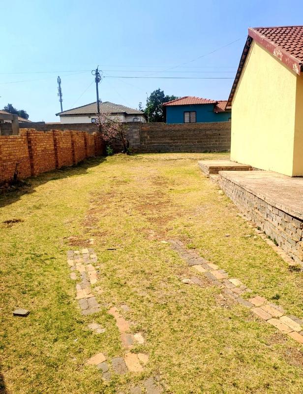 3 Bedroom Property for Sale in Lenasia South Gauteng