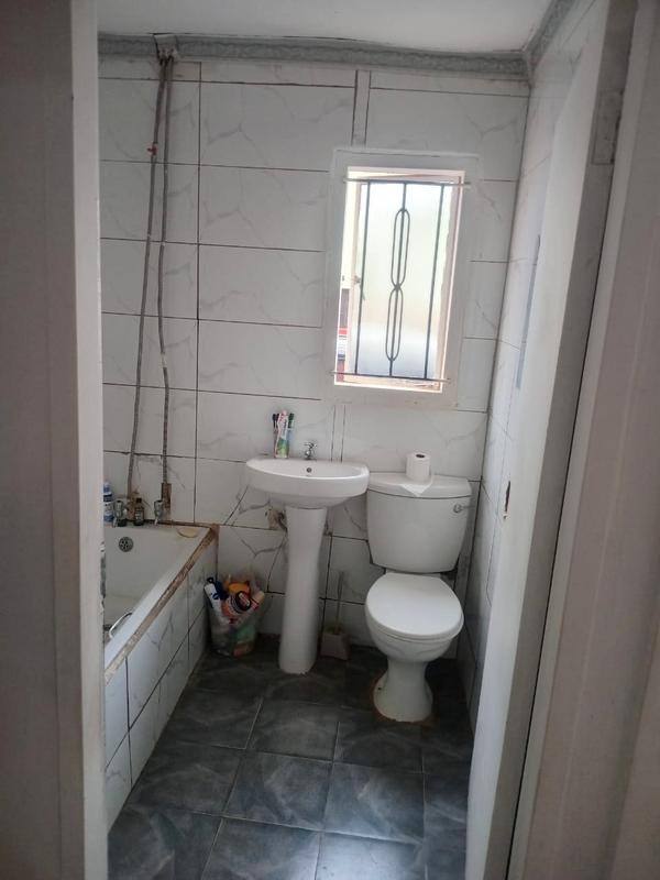 2 Bedroom Property for Sale in Lufhereng Gauteng