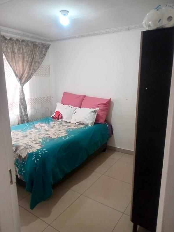 2 Bedroom Property for Sale in Lufhereng Gauteng